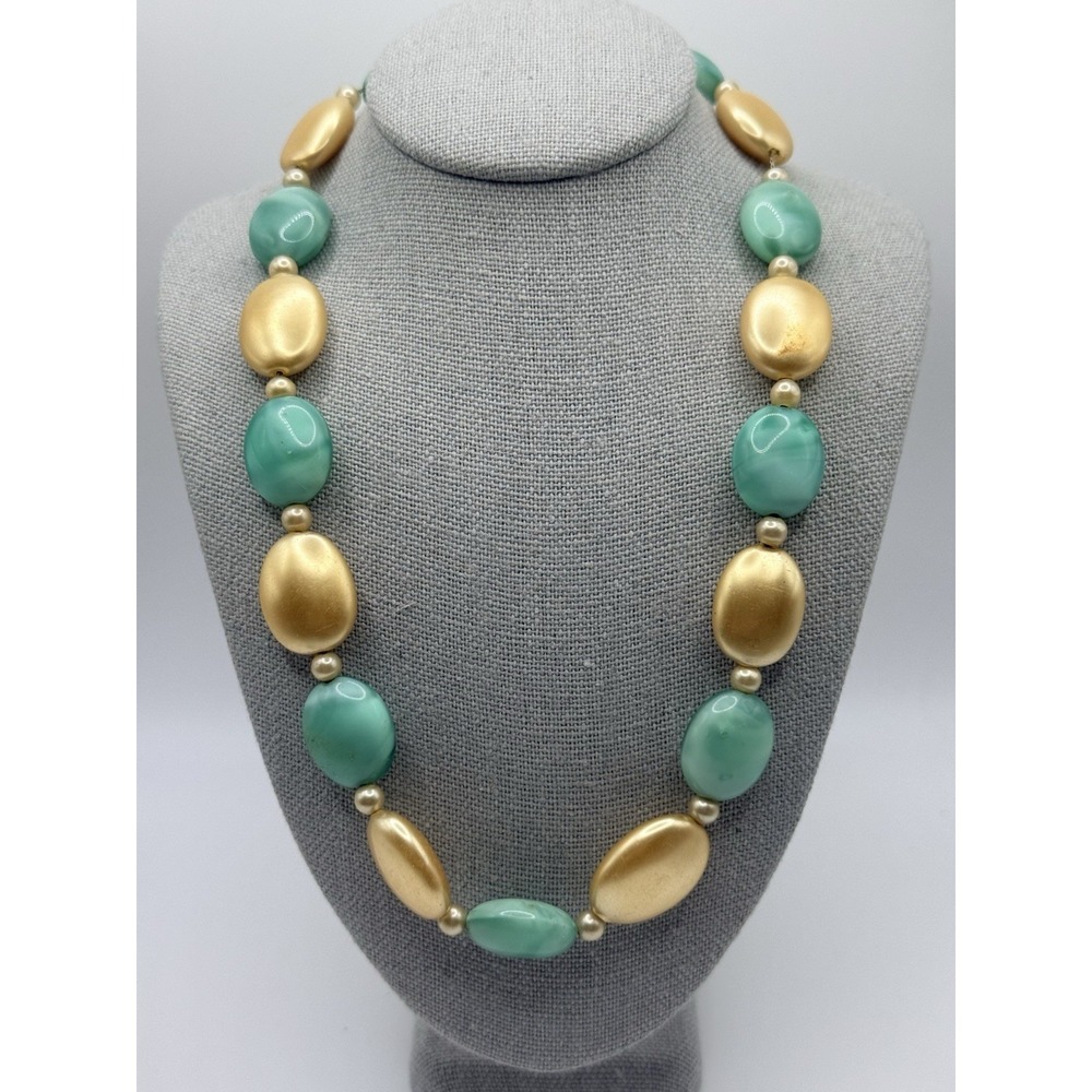 Vintage Gold Tone Green Stone Necklace Chunky 15"